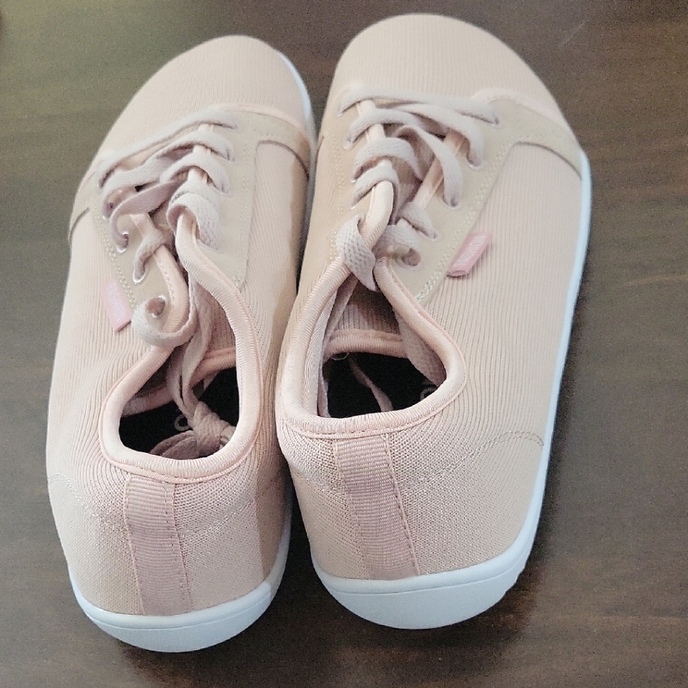 Women's Light Pink Casual Sneakers